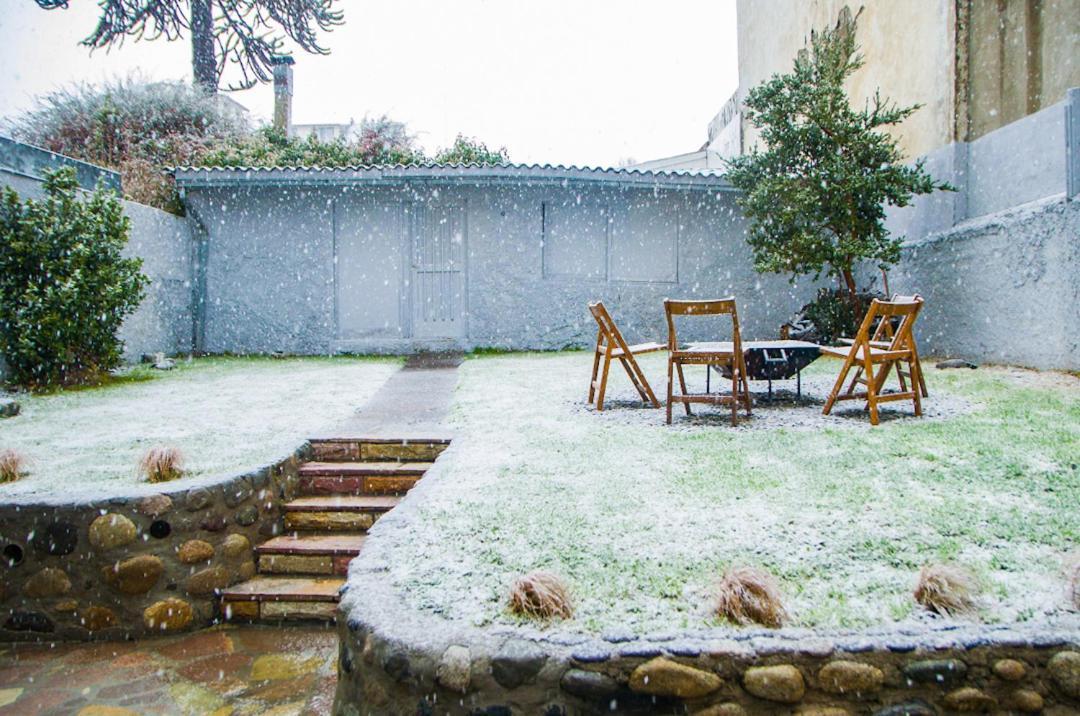 Hostel Hormiga Negra San Carlos de Bariloche Ngoại thất bức ảnh